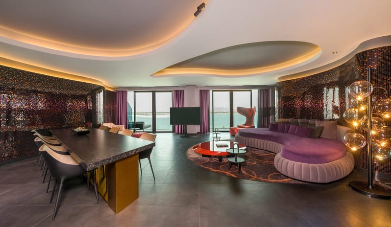 W Dubai The Palm - Marvelous Suite with Jacuzzi Living Room